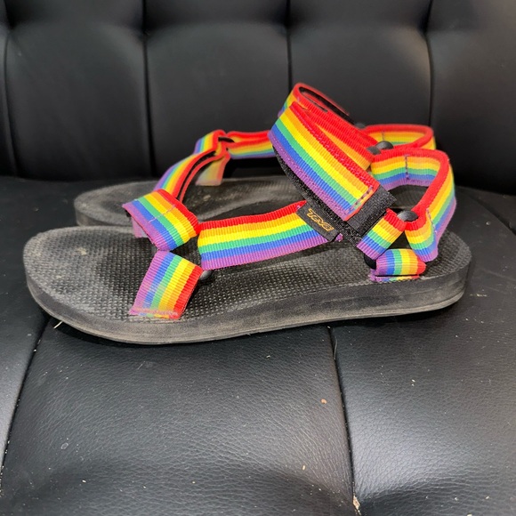 🌈 Rainbow Tevas 🌈 - Picture 4 of 6